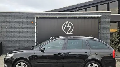 Occasion Skoda Octavia Elegance 122 PK (89 kW) 2011 Zwart Stationwagen