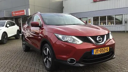 Rood Gebruikt 2015 Nissan Qashqai Pack SUV | € 9.950 (Eerlijke prijs)