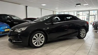 Occasion Opel Cascada Cosmo 140 PK (102 kW) 2015 Zwart, metallic lak Cabriolet