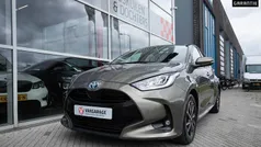 Gebruikt 2021 Toyota Yaris Hybrid Design Hatchback | € 21.850 (Eerlijke prijs)
