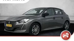 Grijs, metallic lak Gebruikt 2023 Peugeot 208 Active Hatchback | € 17.425 (Eerlijke prijs)