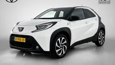 Wit Gebruikt 2023 Toyota Aygo X Pulse SUV | € 19.950 (Eerlijke prijs)