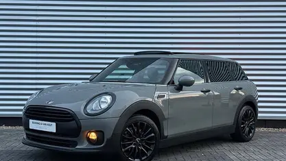 Grijs Gebruikt 2017 Mini One Clubman Business Stationwagen | € 15.450 (Eerlijke prijs)