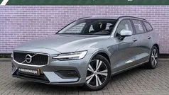 Gebruikt 2021 Volvo V60 Momentum Stationwagen | € 26.899 (Goede deal)