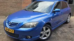 Blauw Gebruikt 2004 Mazda 3 Inclusive Hatchback | € 2.750 (Eerlijke prijs)