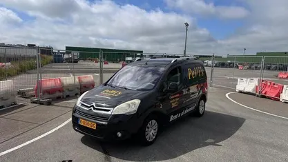 Zwart Gebruikt 2011 Citroën Berlingo XTR MPV | € 4.650 (Goede deal)