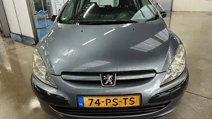 Occasion 2004 Peugeot 307 Hatchback | € 850 (Goede deal)
