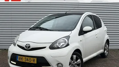 Occasion 2014 Toyota Aygo Hatchback | € 4.948 (Eerlijke prijs)