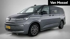 Grijs (metallic) Gebruikt 2024 VW Multivan Style Van | € 54.900 (Goede deal)