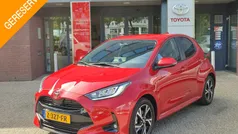 Rood Gebruikt 2024 Toyota Yaris Hybrid Edition Hatchback | € 25.499 (Eerlijke prijs)