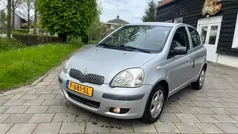 Grijs Gebruikt 2003 Toyota Yaris Luna Hatchback | € 2.950 (Eerlijke prijs)