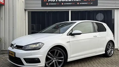 Occasion 2015 VW Golf VII R-line Hatchback | € 11.400 (Eerlijke prijs)