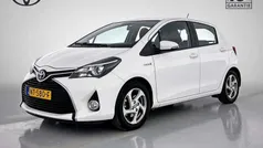 Wit Gebruikt 2016 Toyota Yaris Hybrid Limited Hatchback | € 14.495 (Eerlijke prijs)