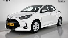 Wit Gebruikt 2024 Toyota Yaris Hybrid Active Hatchback | € 23.945 (Eerlijke prijs)