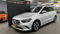 Grijs Gebruikt 2021 Mercedes B180 Business MPV | € 29.250 (Eerlijke prijs)