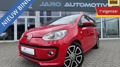 Rood Gebruikt 2015 VW up! high up! Hatchback | € 8.495 (Eerlijke prijs)