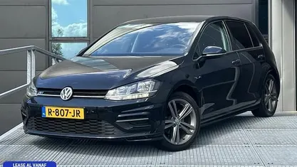 Occasion 2017 VW Golf VII Highline Hatchback | € 14.949 (Eerlijke prijs)