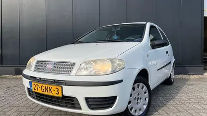 Wit Occasion 2008 Fiat Punto Active Hatchback | € 1.995 (Eerlijke prijs)
