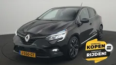 Zwart Gebruikt 2020 Renault Clio V Intens Hatchback | € 12.995 (Eerlijke prijs)