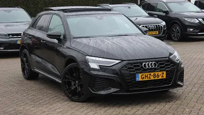 Occasion 2023 Audi A3 Sportback e-tron Competition Hatchback | € 38.999 (Eerlijke prijs)