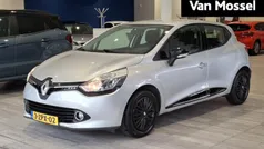 Gebruikt 2015 Renault Clio IV Expression Hatchback | € 7.445 (Eerlijke prijs)