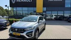 Gebruikt 2021 Dacia Sandero Comfort Hatchback | € 13.950 (Eerlijke prijs)