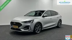 Grijs Gebruikt 2023 Ford Focus ST-Line X Hatchback | € 999.999 (Goede deal)