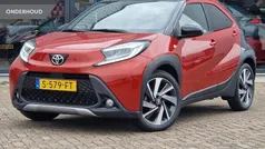 Rood Gebruikt 2023 Toyota Aygo Envy Hatchback | € 20.950 (Eerlijke prijs)