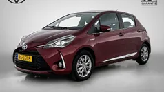 Rood Gebruikt 2017 Toyota Yaris Hybrid Executive Hatchback | € 14.750 (Goede deal)