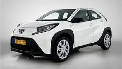 Gebruikt 2024 Toyota Aygo X Play SUV | € 16.400 (Super prijs)