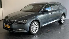 Grijs Gebruikt 2017 Skoda Superb Business Line Stationwagen | € 21.745 (Eerlijke prijs)