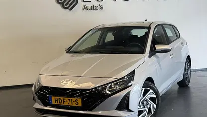 Grijs Gebruikt 2024 Hyundai i20 Comfort Hatchback | € 19.450 (Eerlijke prijs)