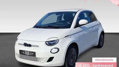 Wit Nieuw 2025 Fiat 500e Hatchback | € 30.270 (Goede deal)