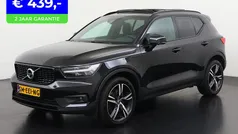 Onyx black (717) Gebruikt 2021 Volvo XC40 R-Design SUV | € 34.895 (Eerlijke prijs)