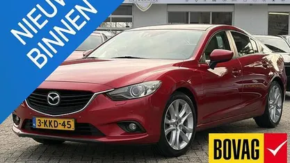 Rood Occasion 2013 Mazda 6 Sedan | € 13.850 (Eerlijke prijs)