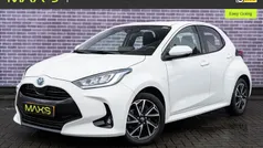 Gebruikt 2022 Toyota Yaris Hybrid Hatchback | € 21.894 (Eerlijke prijs)