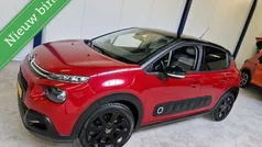Rood, metallic lak Gebruikt 2017 Citroën C3 PureTech Hatchback | € 9.250 (Eerlijke prijs)