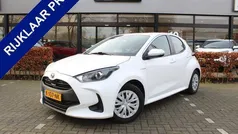 Wit Gebruikt 2021 Toyota Yaris Active Hatchback | € 18.750 (Eerlijke prijs)