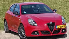 Rood Gebruikt 2014 Alfa Romeo Giulietta Quadrifoglio Verde Hatchback | € 16.750 (Eerlijke prijs)