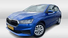 Blauw Gebruikt 2023 Skoda Fabia Ambition Hatchback | € 15.950 (Eerlijke prijs)