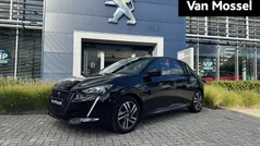 Zwart Gebruikt 2021 Peugeot 208 Allure Hatchback | € 16.735 (Eerlijke prijs)