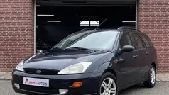 Blauw Gebruikt 2000 Ford Focus Stationwagen | € 550 (Eerlijke prijs)