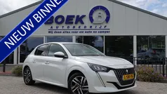 Wit Gebruikt 2021 Peugeot 208 Allure Hatchback | € 16.790 (Eerlijke prijs)