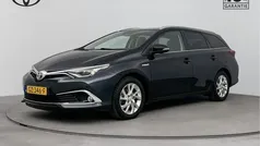 Grijs Gebruikt 2015 Toyota Auris Touring Sports Stationwagen | € 17.950 (Eerlijke prijs)