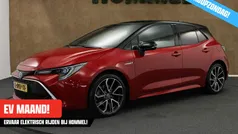 Rood Gebruikt 2019 Toyota Corolla Style Hatchback | € 23.145 (Eerlijke prijs)