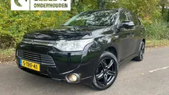 Zwart Gebruikt 2014 Mitsubishi Outlander P-HEV Instyle SUV | € 8.250 (Eerlijke prijs)