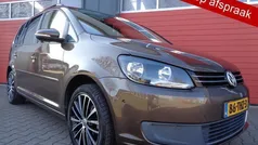 Bruin Gebruikt 2012 VW Touran Comfortline MPV | € 4.450 (Goede deal)