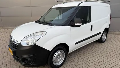 Occasion Opel Combo Edition 95 PK (69 kW) 2018 Sedan