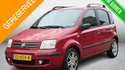 Rood Gebruikt 2009 Fiat Panda Emotion Hatchback | € 1.950 (Eerlijke prijs)