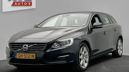 Gebruikt 2015 Volvo V60 Momentum Stationwagen | € 14.900 (Eerlijke prijs)
